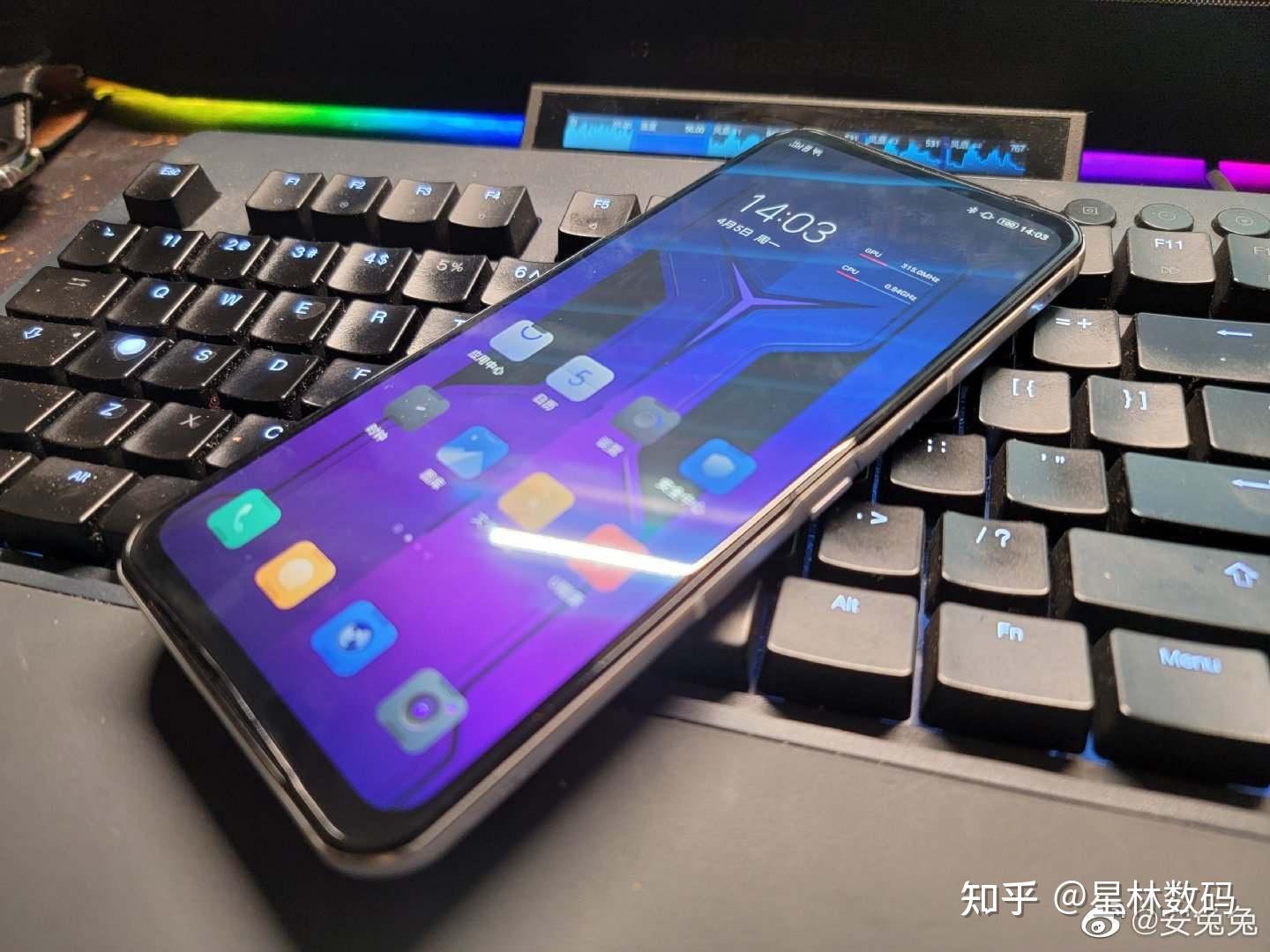 台湾制作游戏手机-台湾游戏手机：设计师的心血结晶