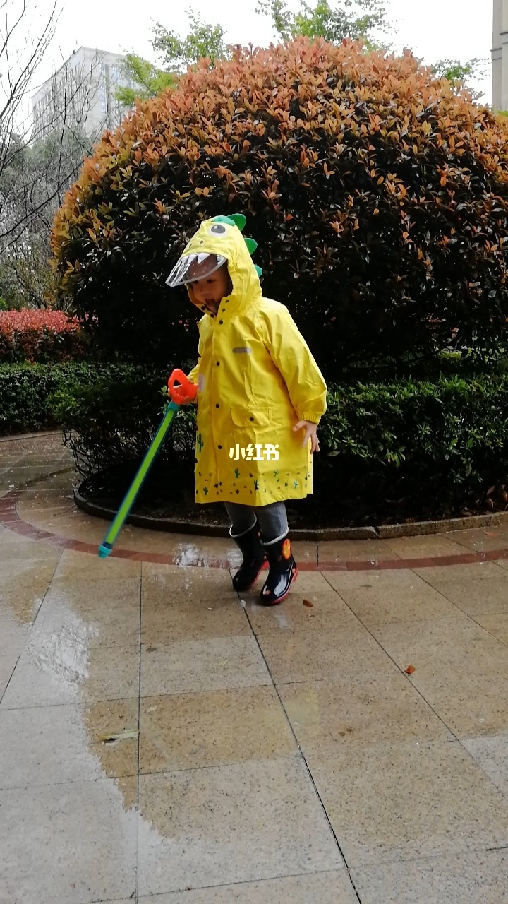 下雨可以玩手机游戏吗英文_下雨天适合英文_下雨场景的手游