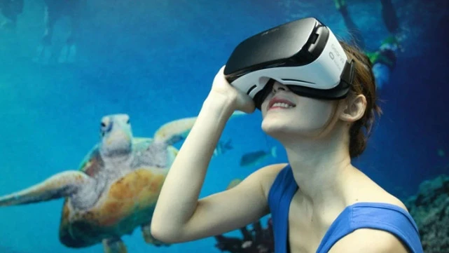 赛博志-虚拟现实VR冒险：穿越未知世界，体验刺激游戏，探索学习之旅