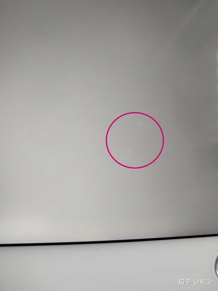 游戏手机的白点怎么弄出来-游戏手机屏幕上的小白点，原来是这样产生的
