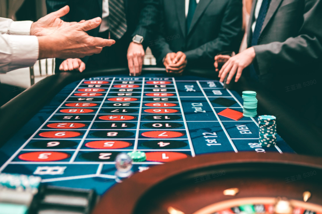 摊牌游戏手机版-赌场争霸，全球玩家共赴豪赌盛宴
