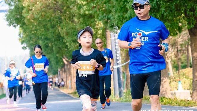 跳石子游戏_跳石头详解_水上大石头跳一跳手机游戏