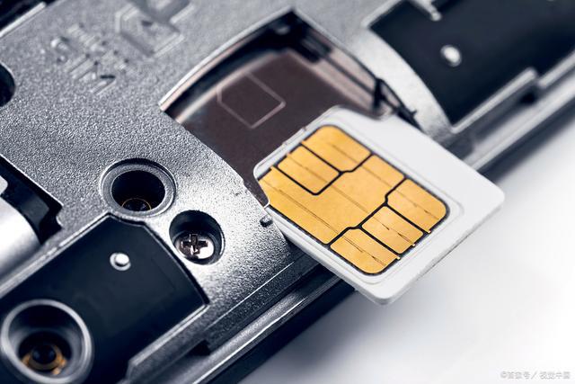 游戏手机怎么不能插卡-解决游戏手机无法插卡问题的排查指南：清理SIM卡槽、检测SIM卡是否损坏