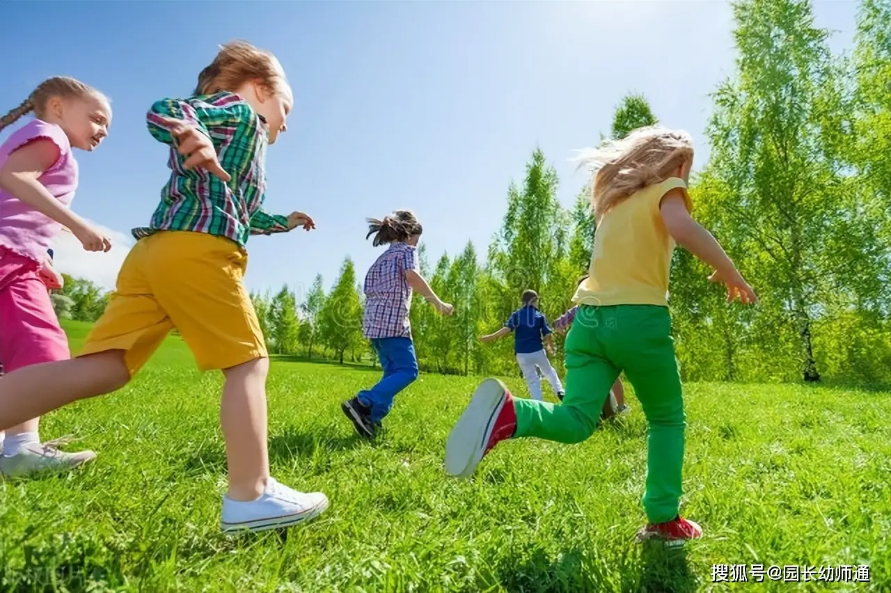 年级小孩玩手机好游戏有哪些_四年级小孩玩手机游戏好吗_小学生玩手机游戏怎么办