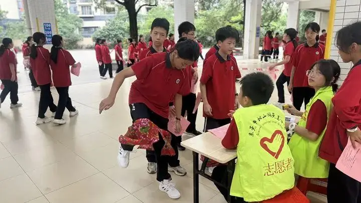 小孩用苹果手机玩校园游戏_小孩用苹果玩游戏扣钱怎么办_苹果手机小孩子玩的游戏